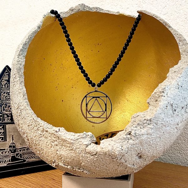 collier-rakṣa-noir